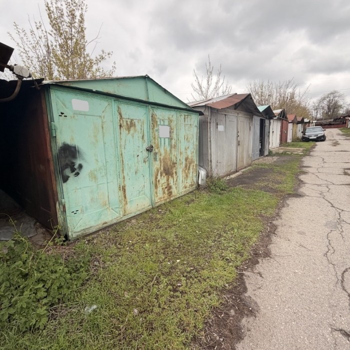 Фото Продам разборный железный гараж, г. Луганск, кооператив Маяк (р- н рынка Околица).