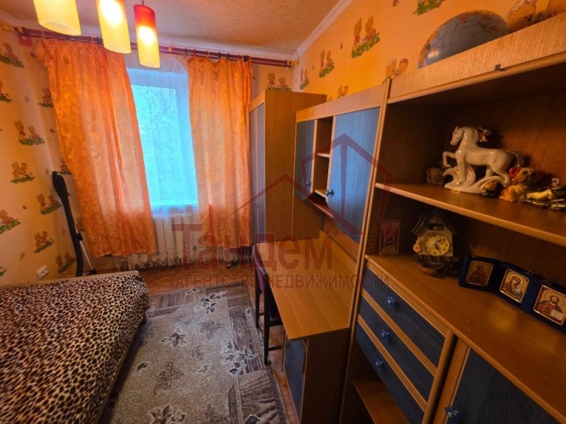 Фото Трехкомнатная квартира в Луганске - Объект №183