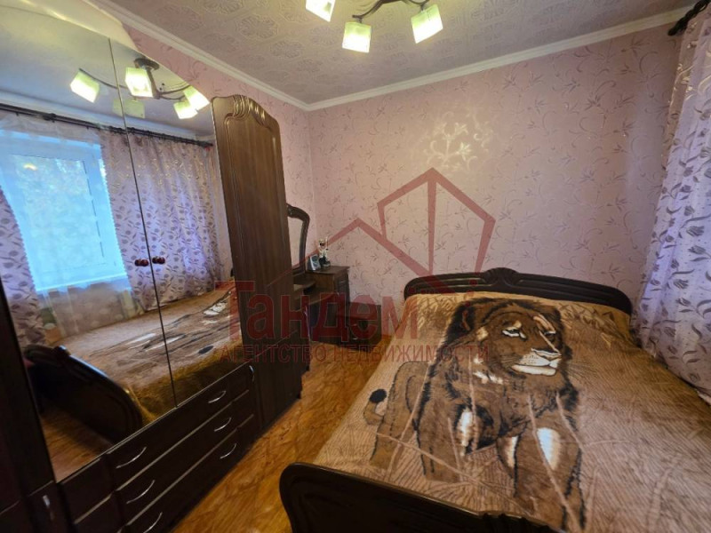 Фото Трехкомнатная квартира в Луганске - Объект №183