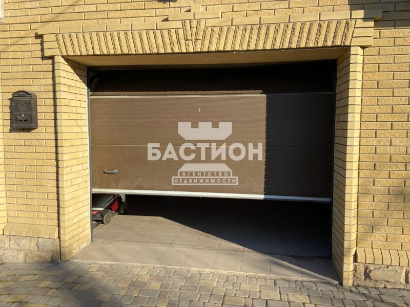 Фото Дом, улица Мухина ID:1990672