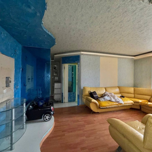 Продам 3-комн. ЦЕНТР, ул. Демехина