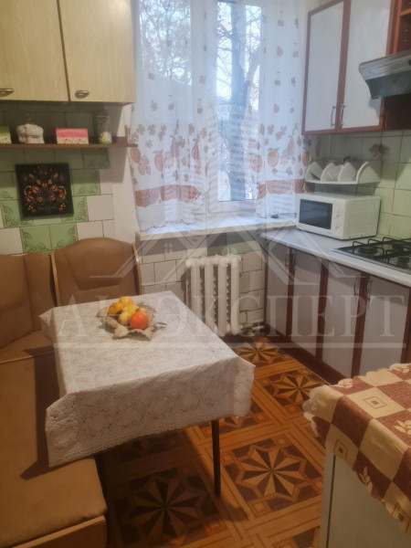 Фото СДАМ 3-Х КОМНАТНУЮ КВАРТИРУ НА ДЛИТЕЛЬНЫЙ СРОК (Стаханов, ул. К. Либкнехта, д. 54)