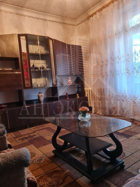 Фото СДАМ 3-Х КОМНАТНУЮ КВАРТИРУ НА ДЛИТЕЛЬНЫЙ СРОК (Стаханов, ул. К. Либкнехта, д. 54)