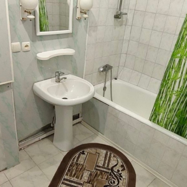 Фото Продам 2-х комн квартиру с АО в г Луганск кв Алексеева