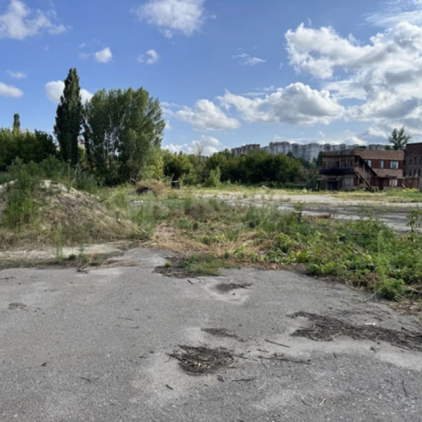 Фото Продам здание на тер. Завода Ленина
