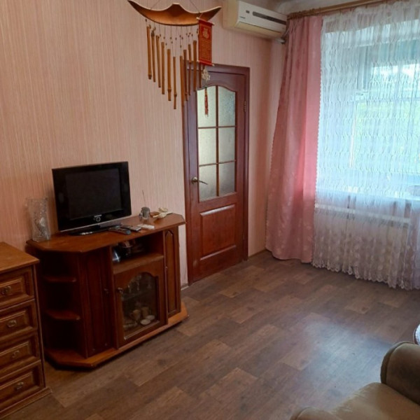 Продается двухкомнатная квартира, ул. Курчатова, д 1