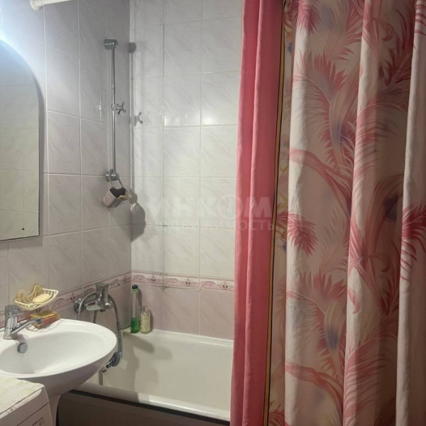 Фото Продам 2к в центре