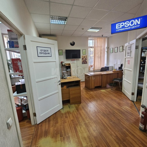 Фото Продам часть здания 250 м2 в Центре города Луганск