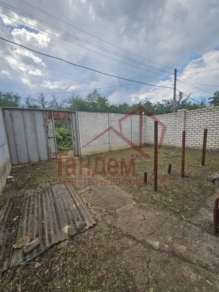 Фото Дом 65м2 ул. Старых Большевиков рядом с 11-й поликлиникой г. Луганск - Объект №414