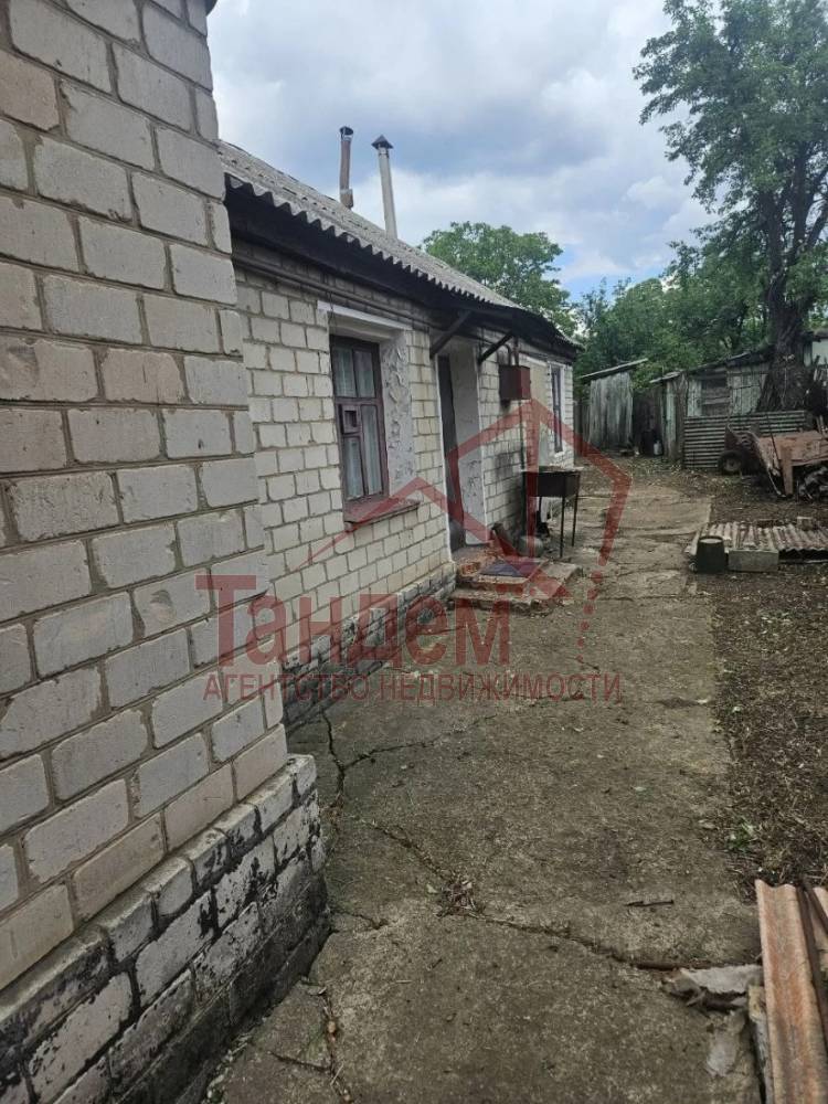 Фото Дом 65м2 ул. Старых Большевиков рядом с 11-й поликлиникой г. Луганск - Объект №414