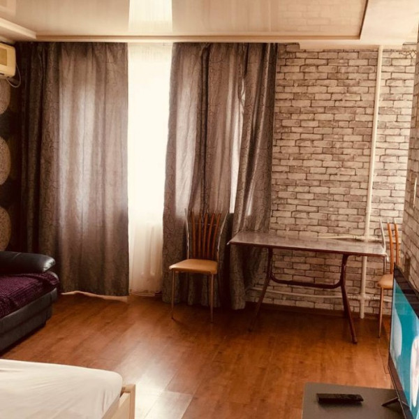 Продам 1к квартиру в самом центре ул. Демехина,4/5эт