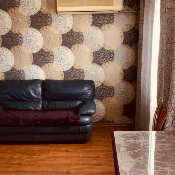 Фото Продам 1к квартиру в самом центре ул. Демехина,4/5эт