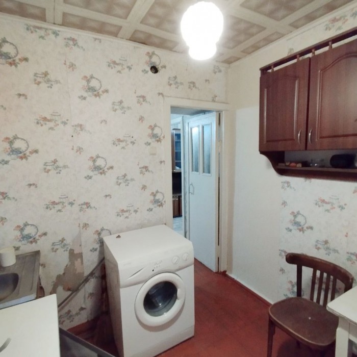 Фото Продам 2-х комнатную квартиру на кв. Луганский ( район Щербакова) д. 8.
