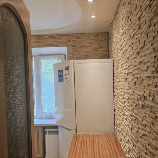 Фото Продам 2к квартиру на кв. Волкова 2/5эт ремонт