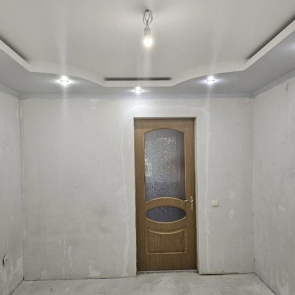 Фото Продам 2к квартиру на кв. Волкова 2/5эт ремонт