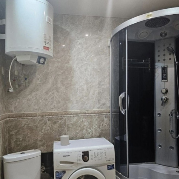 Фото Продам 2к квартиру на кв. Волкова 2/5эт ремонт