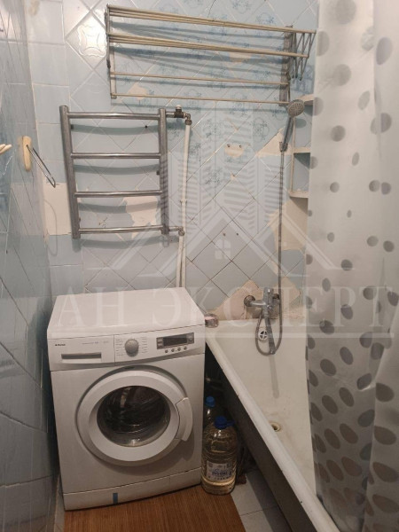 Фото Сдам 4-х комнатную квартиру на длительный срок (Стаханов, ул. Юных Ленинцев, д. 7а)