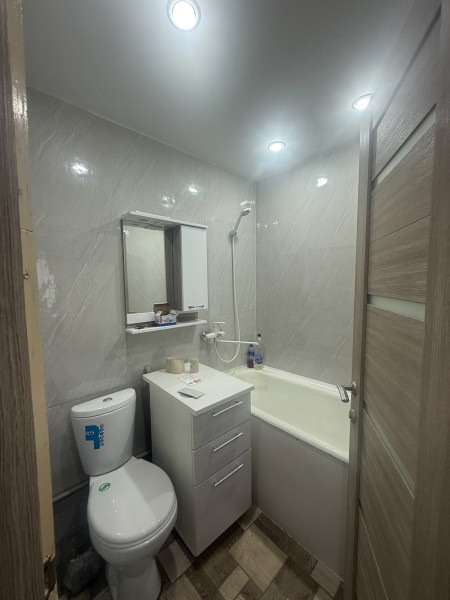 Фото Сдам 2-х комнатную квартиру на длительный срок (Стаханов, пр. Ленина, д. 21а)