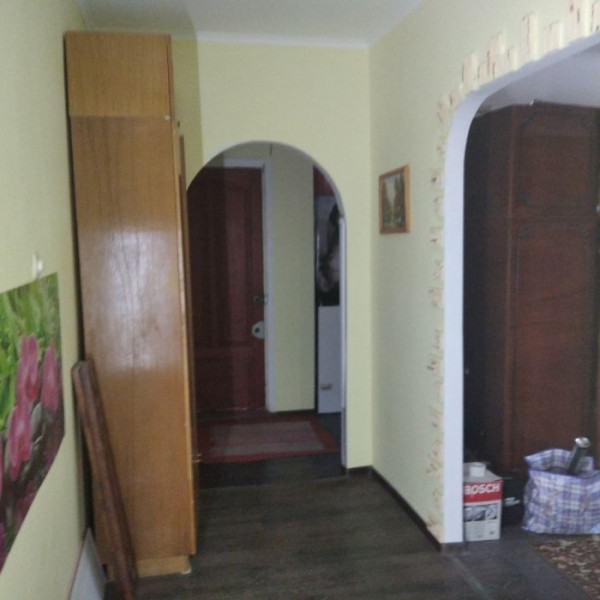 Фото Продам 3-х комнатную квартиру на кв. Южный