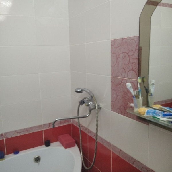 Фото Продам 3-х комнатную квартиру на кв. Южный