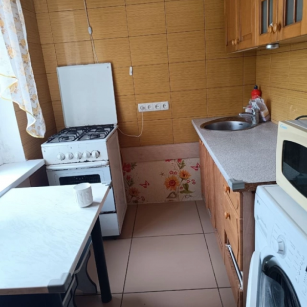 Фото Продам 2х комнатную квартиру г. Луганск , кв. Гагарина