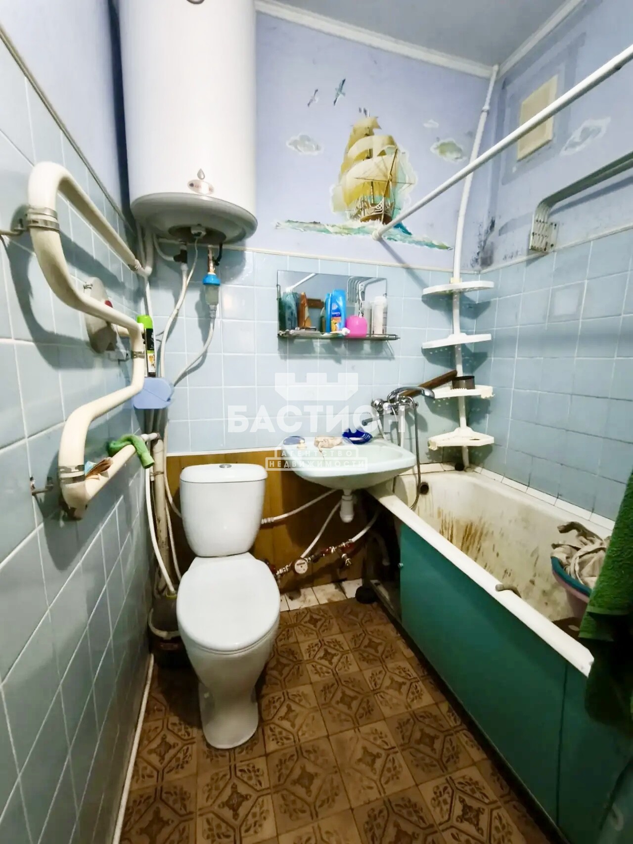 Фото 2-комнатная квартира, Россия, муниципальный округ Станично Луганский, улица Гагарина 75, ID: 2218592