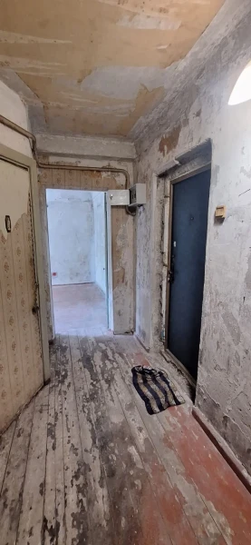 Фото Продаётся 2-комнатная квартира в городе Брянка, микрорайон 4, д. 59.