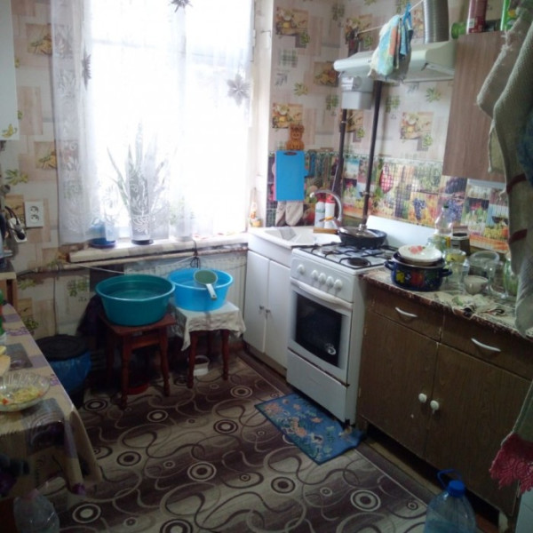 № 7050 Продам 3х комн. квартиру по ул. Ленинградской