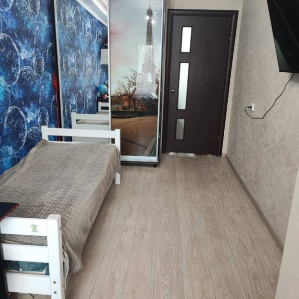 Фото Продам 2к на кв. Комарова