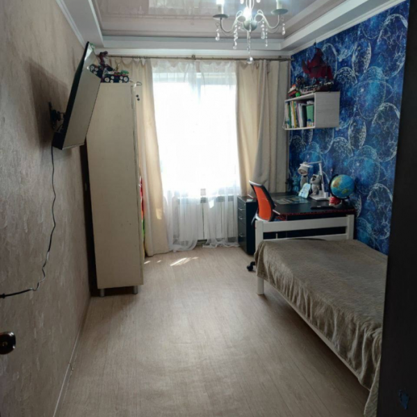 Фото Продам 2к на кв. Комарова