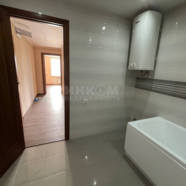 Фото Продам 3к ул. титова Центр Города