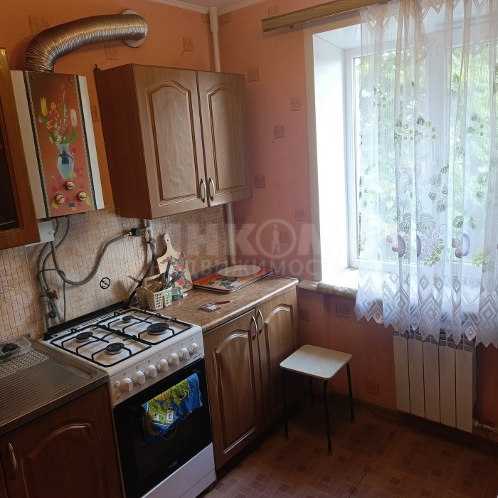 Фото Продам 2-х комн квартиру в г Луганск ул Советская