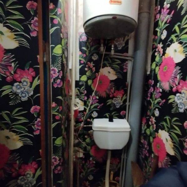 Фото Продам полугостинку на кв. Жукова (р-н ЛГУ им. В. Даля)