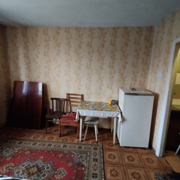 Фото Продам полугостинку на кв. Жукова (р-н ЛГУ им. В. Даля)