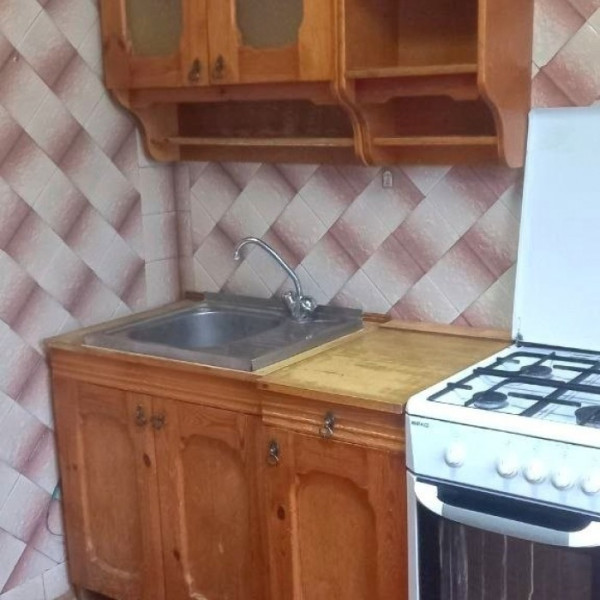 Фото Продается 2х комнатная квартира п. Юбилейный кв. Королева г. Луганск.