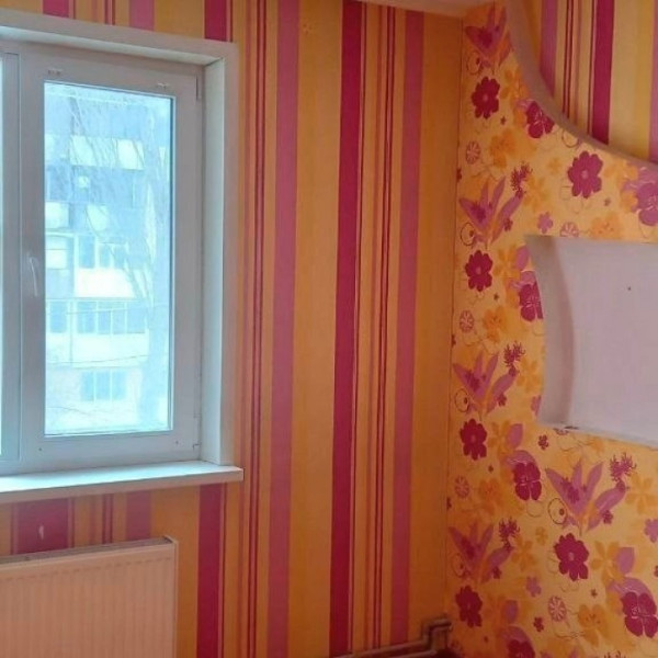 Фото Продается 2х комнатная квартира п. Юбилейный кв. Королева г. Луганск.