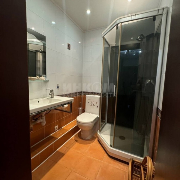 Фото Продам 2-х этажный дом в г. Луганск ул. Кармелюка