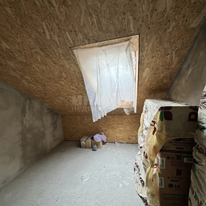 Фото Продам 2-х комн квартиру 106 м2 в г Луганск площадь Героев ВОВ