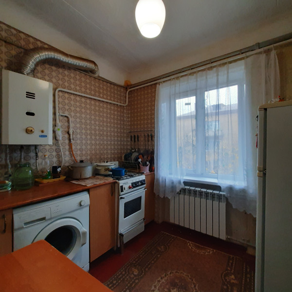 Фото №566 Продаётся 3 комн. кв-ра, ул. Горького, р-н ресторана “Янтарь”