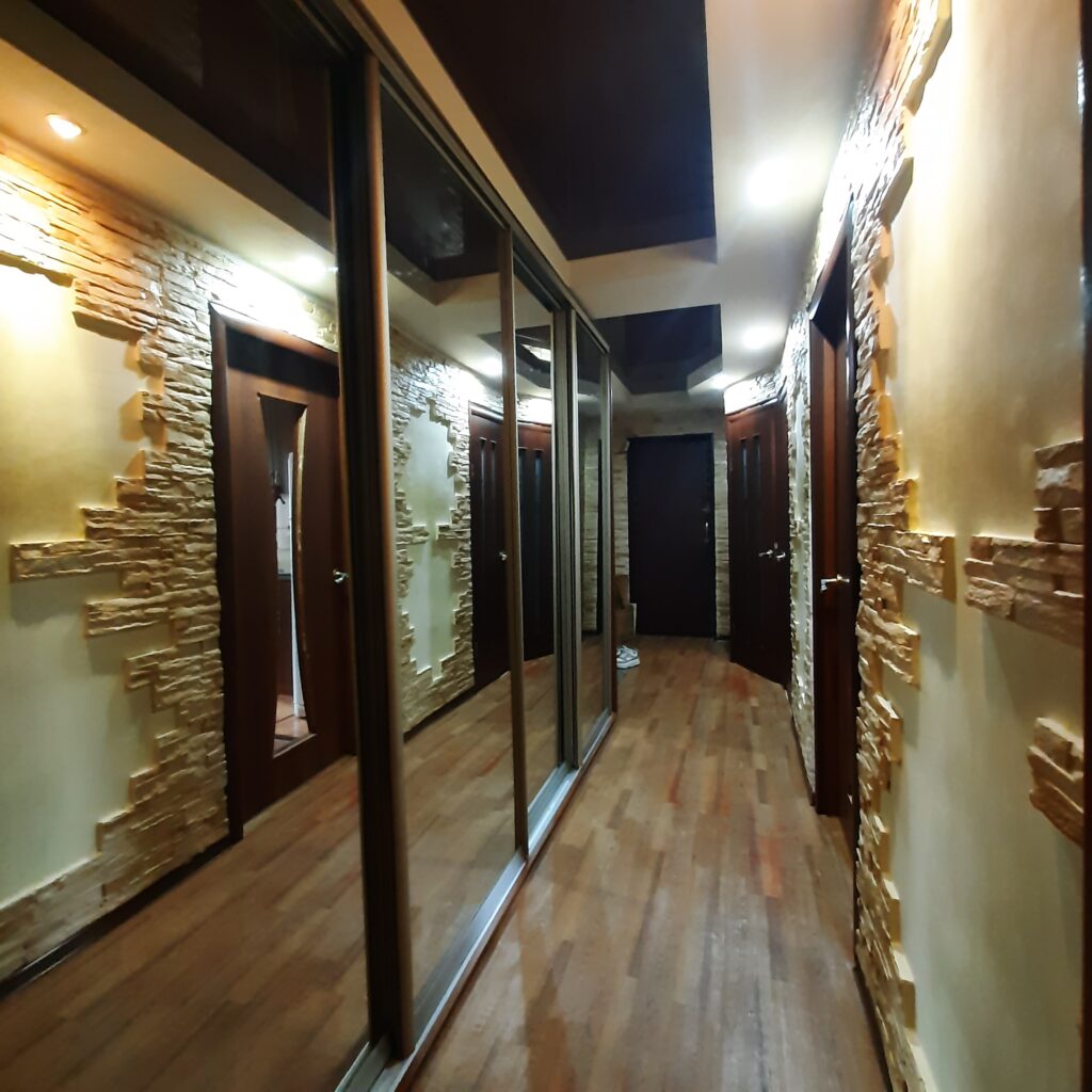 №1075 Продаётся 3 комн. кв-ра, ул. Чапаева, р-н супермаркета “Айсберг”