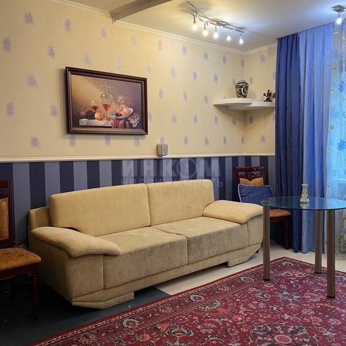 Продам 4-х комн квартиру с АО в г Луганск кв Мирный