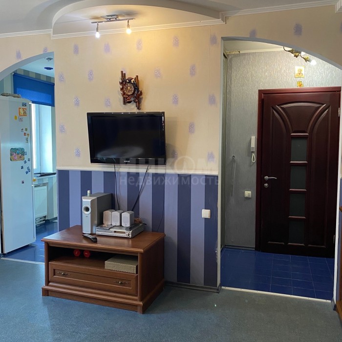 Фото Продам 4-х комн квартиру с АО в г Луганск кв Мирный