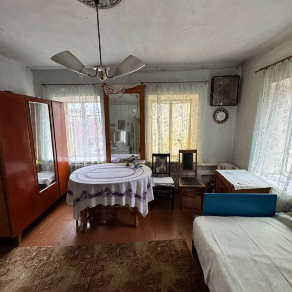 Фото Продам дом в центре Станицы Луганской, площадь 73,7 кв.м.