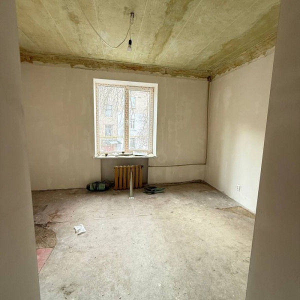 Продам 2-х комн квартиру в г.Луганск, 9-й квартал