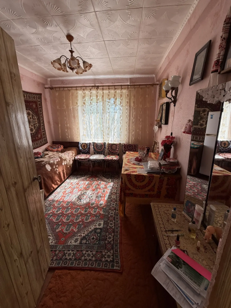 Фото Продаётся 3-комнатная квартира в городе Стаханов, ул. А. Стаханова, д. 1.
