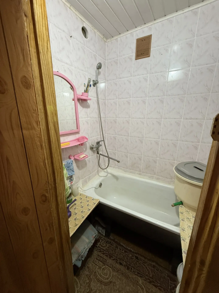 Фото Продаётся 3-комнатная квартира в городе Стаханов, ул. А. Стаханова, д. 1.