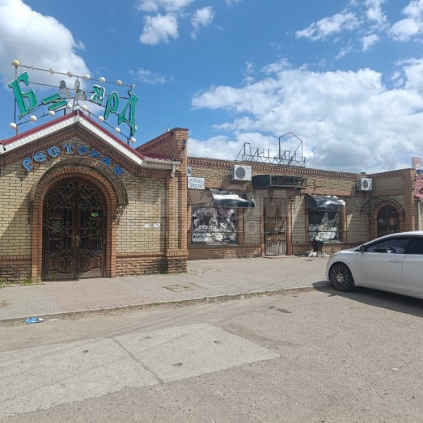 Продам помещение на 26 бакинских Комиссаров