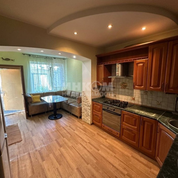 Фото Продам Пол Дома 107м2 район МРЭО