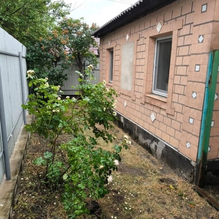 Фото Продам дом в городе Луганск район улицы Барбюса