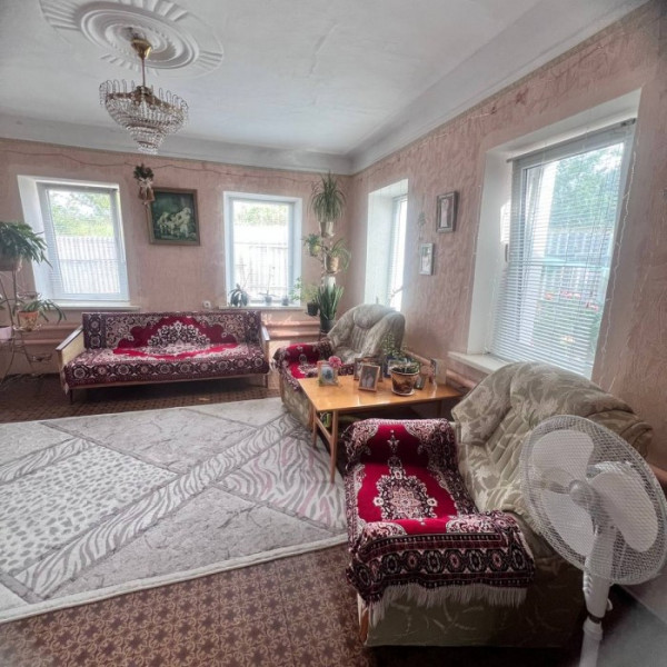 Фото Продам дом и флигель на две семьи в нижнем Камброде, район угол Артема